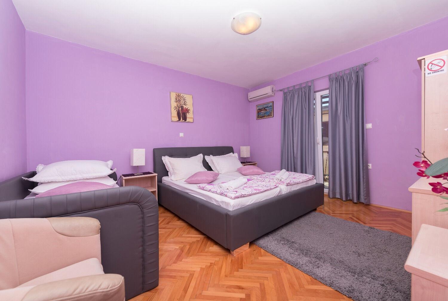 Apps And Room Goran In The Center Makarska Exterior photo