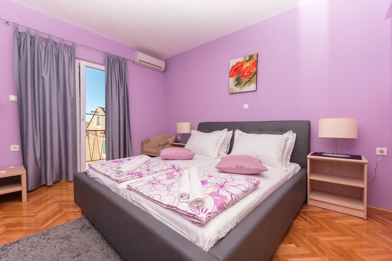 Apps And Room Goran In The Center Makarska Exterior photo